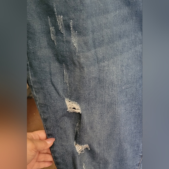 Plus Ripped Skinny Jeans - Picture 5 of 9
